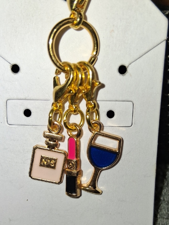 Hand Crafted Accessories - Gold Tone Makeup & Wine Charm Keycharm